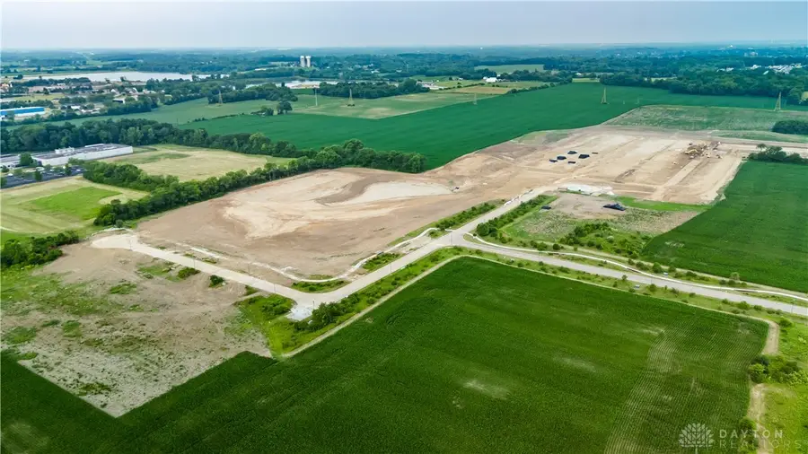 413 S Landon Lane, Springfield, OH 45505 - Image #2