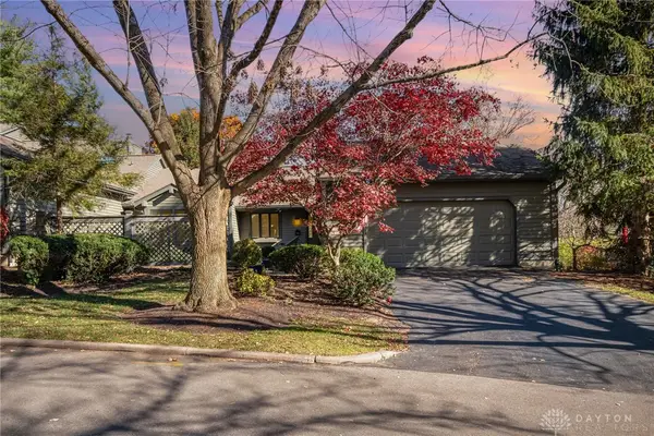 22 Woodcreek Drive, Blue Ash, OH 45241