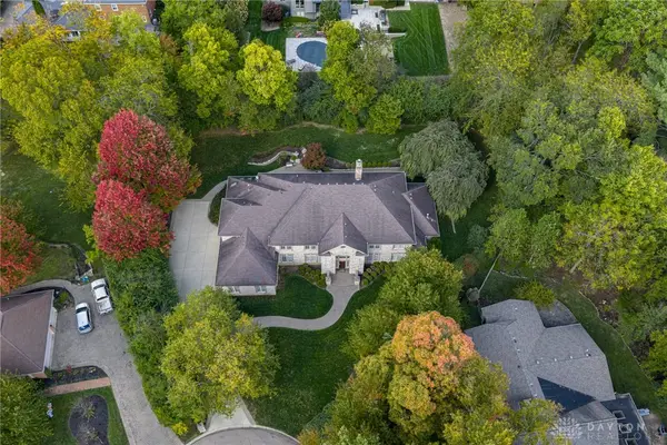 1569 Tulipwoods Circle, Washington Twp, OH 45459