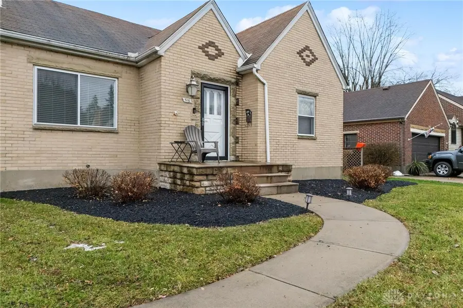 516 Oakview Drive, Dayton, OH 45429 - Image #2