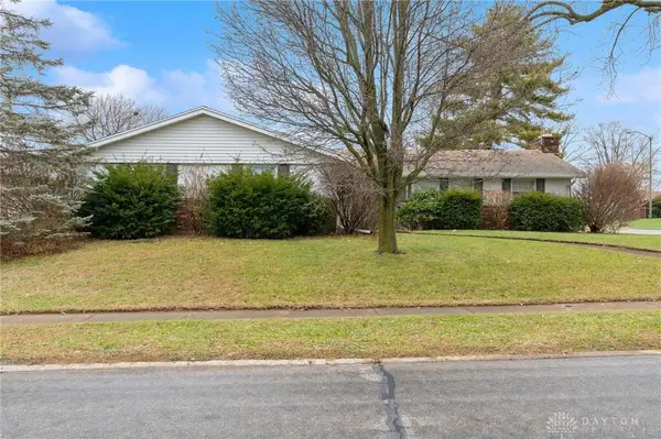 1379 Honeysuckle Drive, Fairborn, OH 45324