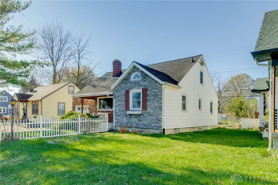 207 W Roseland Avenue, Springfield, OH 45503 - Image #2