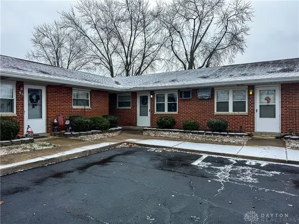 86 Scott Drive, Englewood, OH 45322