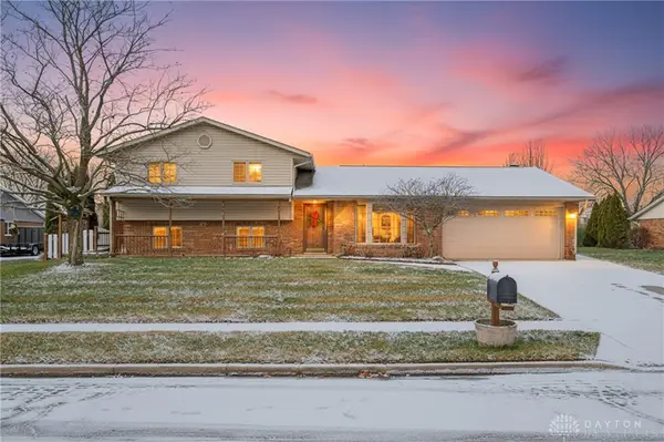 7567 Roselake Drive, Dayton, OH 45414