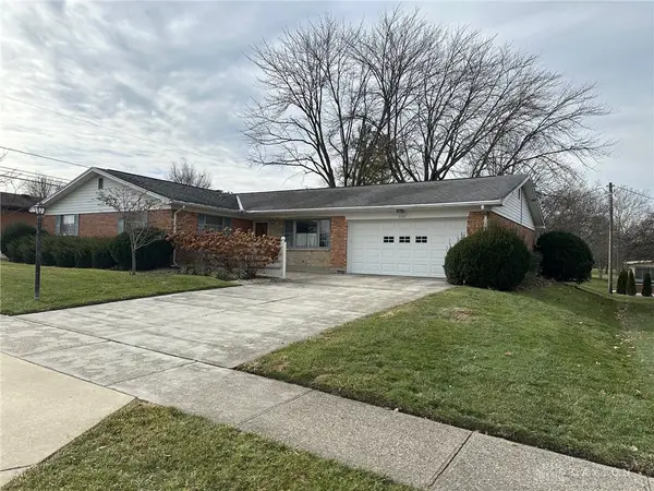 3607 Twinbrook Lane, Dayton, OH 45429