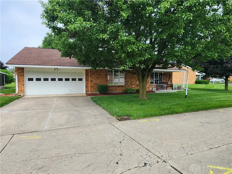 6805 Willow Creek Drive, Dayton, OH 45424 - Image #2