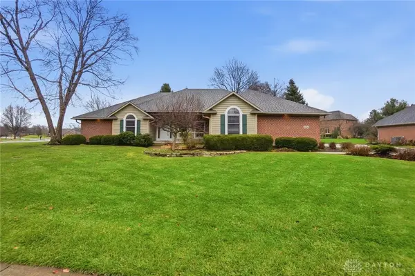 4254 Sarahs Way, Sugarcreek Twp, OH 45440