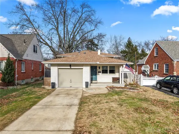 319 Orchard Drive, Oakwood, OH 45419