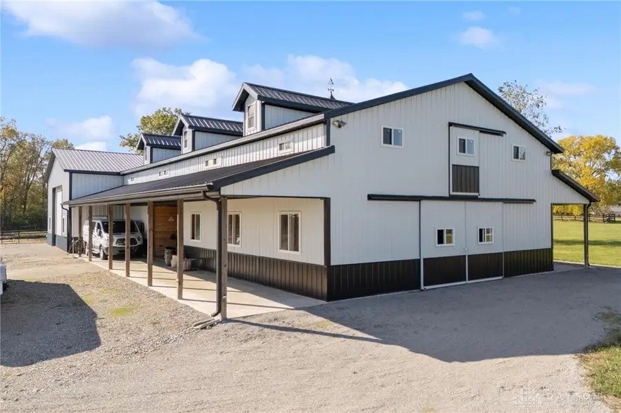 1005 Arabian Run Drive, Clarksville, OH 45113 - Image #2