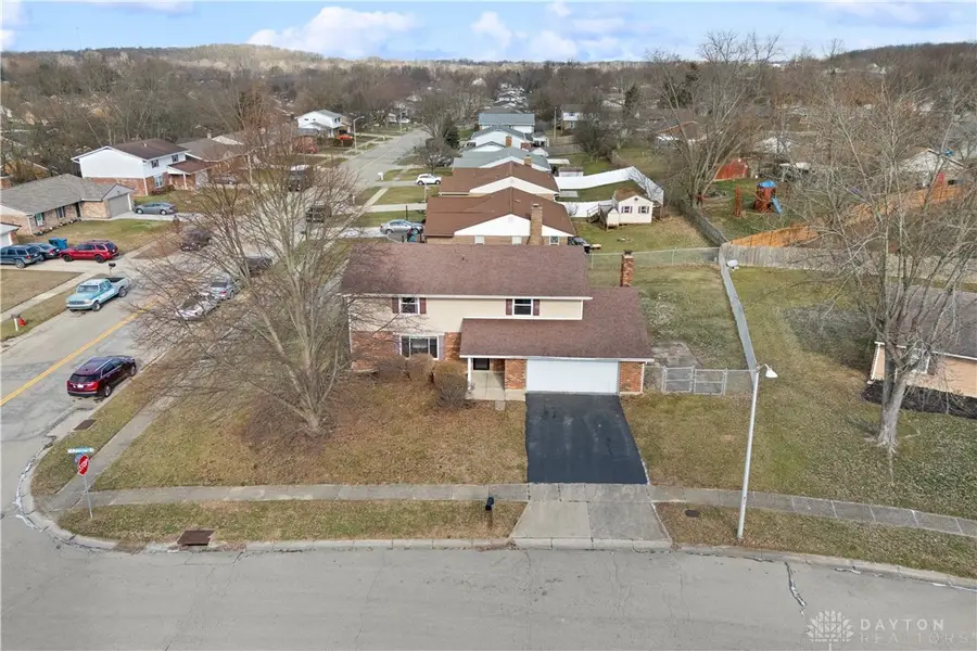 4901 Wakeview Court, Dayton, OH 45424 - Image #2