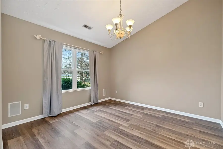 121 Union Ridge Drive, Englewood, OH 45322 - Image #3