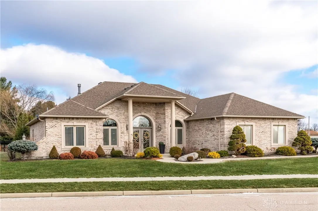 513 Arlington Woods Drive, Brookville, OH 45309 - Image #1