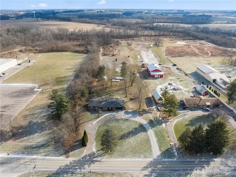 930 N Bickett Road, Xenia, OH 45385 - Image #2