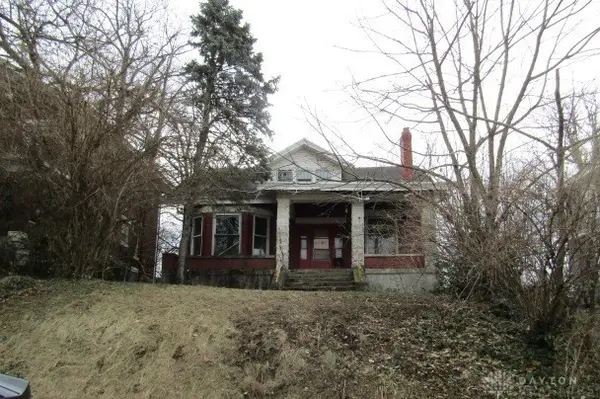 517 Riddle Road, Cincinnati, OH 45220