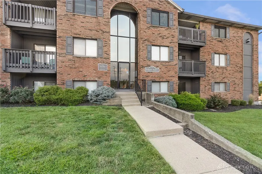 9489 Woodland Hills Drive, West Chester, OH 45011 - Image #3