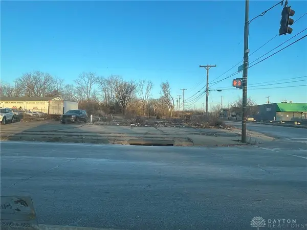 2200 N Gettysburg Avenue, Dayton, OH 45406