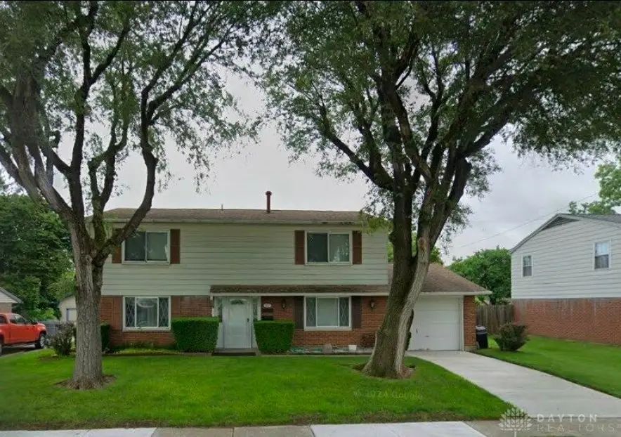 6221 Longford Drive, Huber Heights, OH 45424 - Image #1