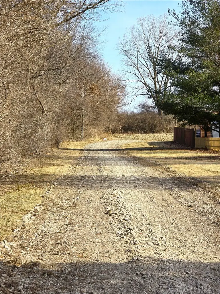 414 W Sparrow Road, Springfield, OH 45502 - Image #2