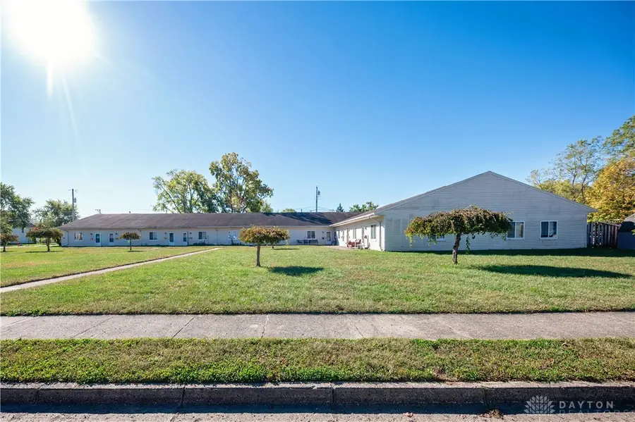 101 Maple Gardens Drive, Englewood, OH 45322 - Image #3