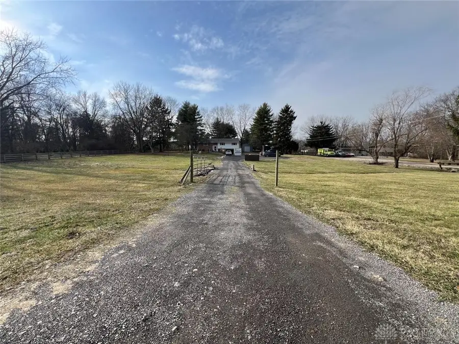 4957 Utica Road, Waynesville, OH 45068 - Image #2