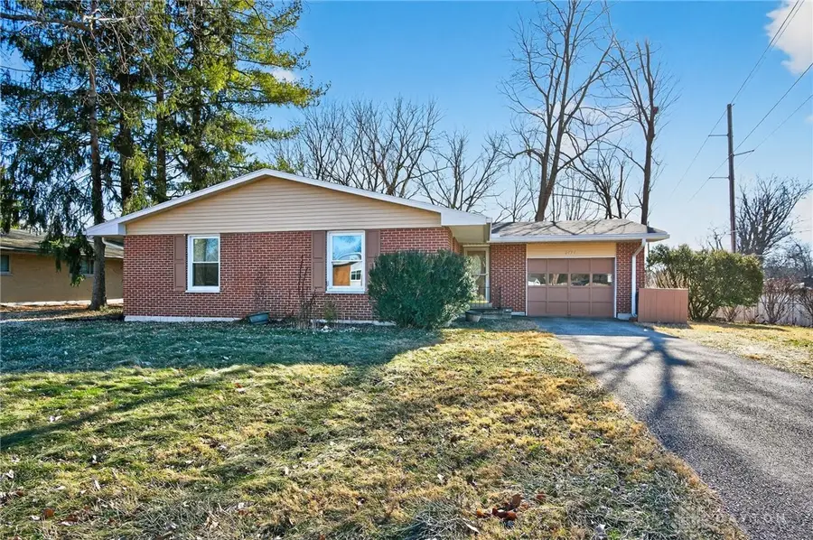 2434 Barnett Drive, Bellbrook, OH 45305 - Image #2