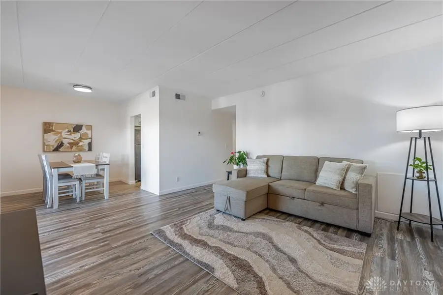 1118 Eagle Feather Circle #D, West Carrollton, OH 45449 - #2