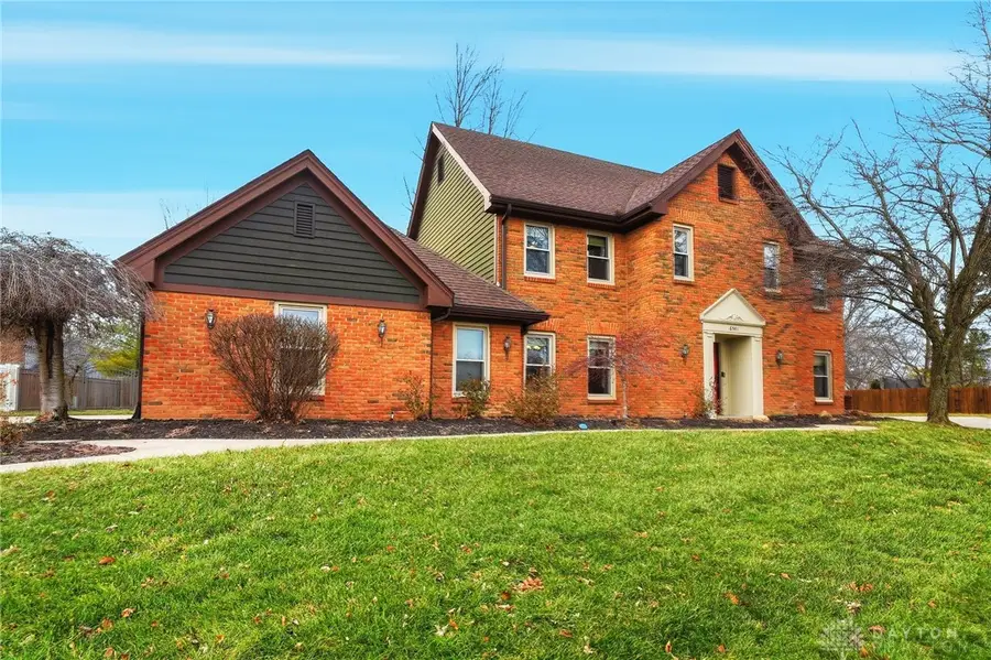 6541 Golf Manor Court, Englewood, OH 45322 - Image #3