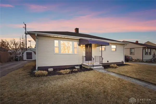 16 Circle Drive, Fairborn, OH 45324