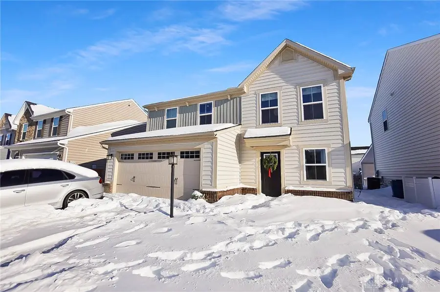 6303 Willow Oak Drive, Tipp City, OH 45371 - #2