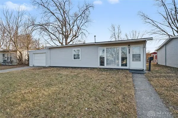 208 Rawson Drive, New Carlisle, OH 45344