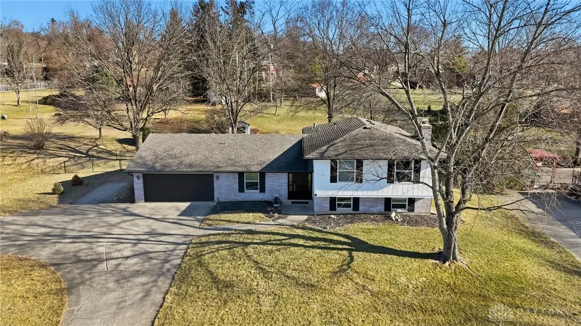 1455 Ambridge Road, Centerville, OH 45459 - Image #1