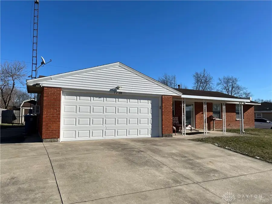 7710 Stockholm Drive, Huber Heights, OH 45424 - Image #2