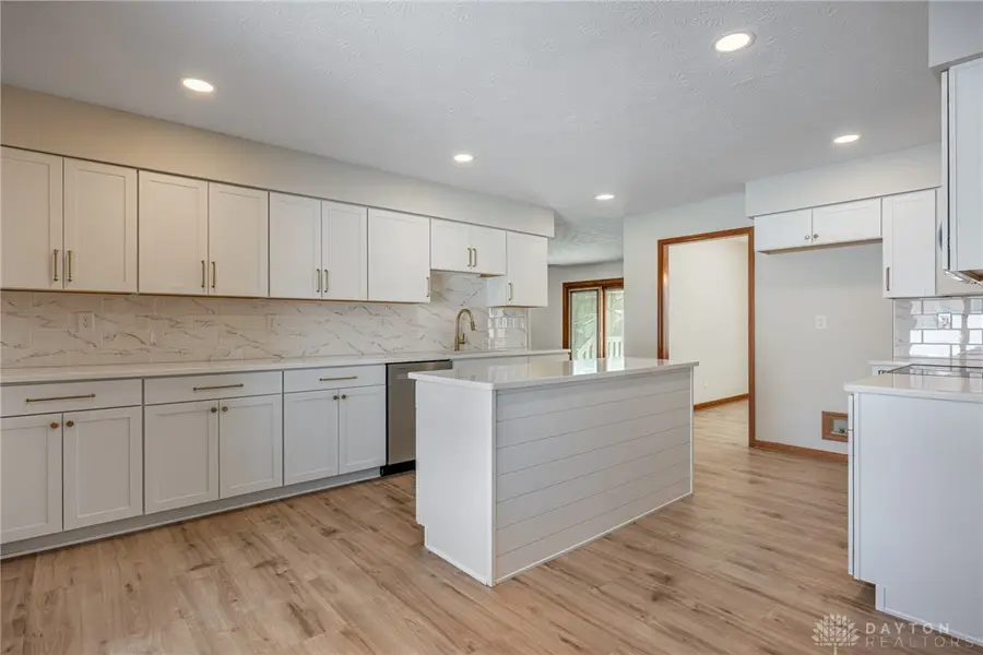 318 Joy Elizabeth Drive, Washington Township, OH 45458 - #3