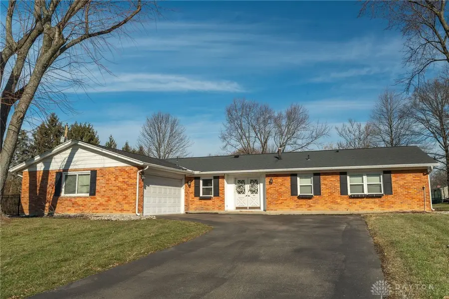 699 Essex Way, Dayton, OH 45429 - Image #2