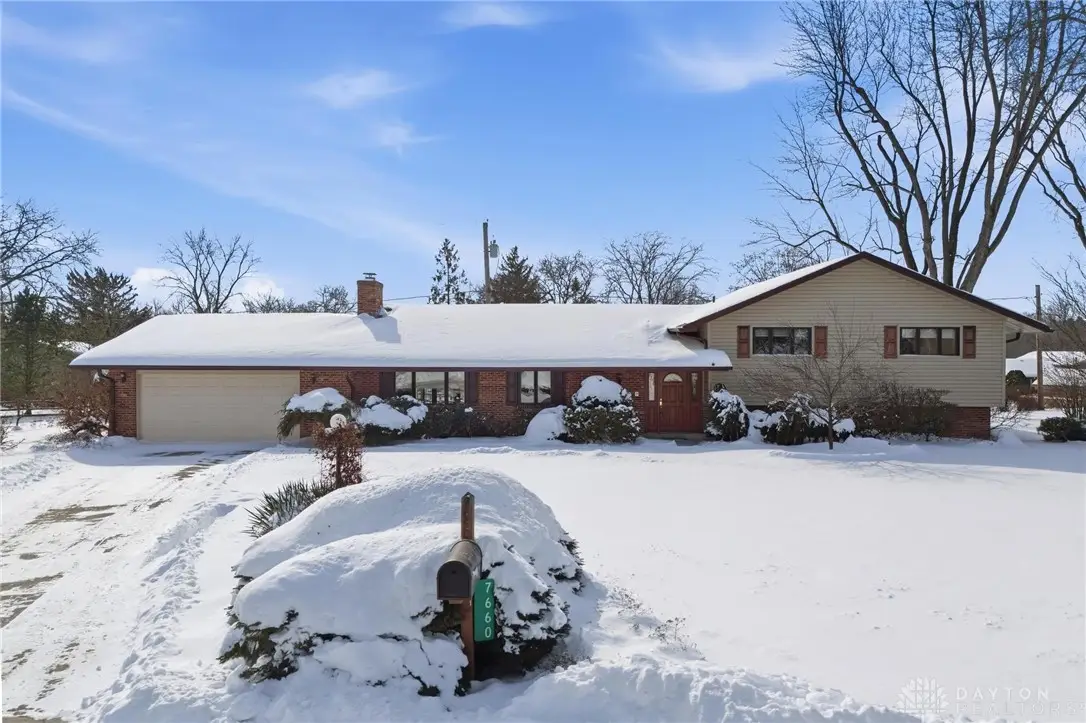 7660 W Von Dette Circle, Dayton, OH 45459 - Image #1