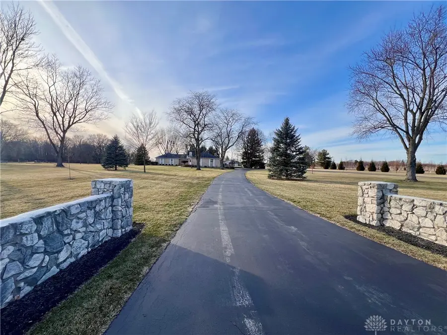 10707 Brookville Phillipsburg Road, Brookville, OH 45309 - Image #3