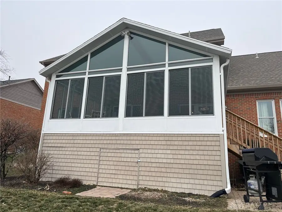 630 Brookmere Avenue, Tipp City, OH 45371 - #3