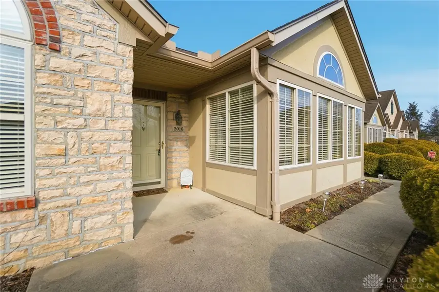 2016 Wentworth Village Drive, Bellbrook, OH 45305 - #3