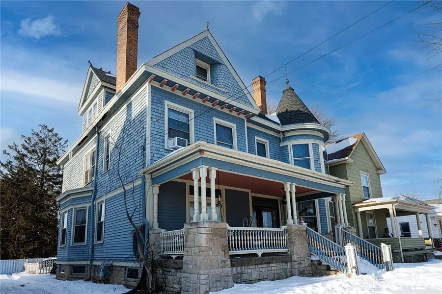 305 E Main Street, Blanchester, OH 45107 - #2