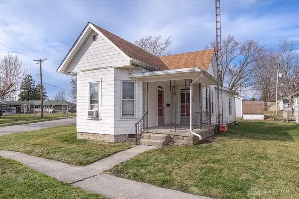 94 W North Street, Cedarville Village, OH 45314