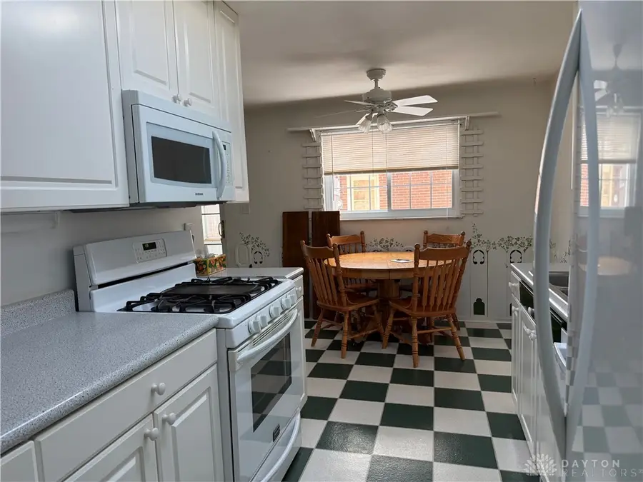 1521 Beaver Creek Lane, Dayton, OH 45429 - Image #3