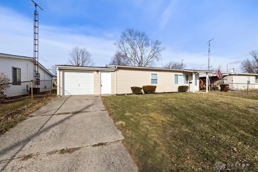 227 Fenwick Drive, New Carlisle, OH 45344 - Image #2