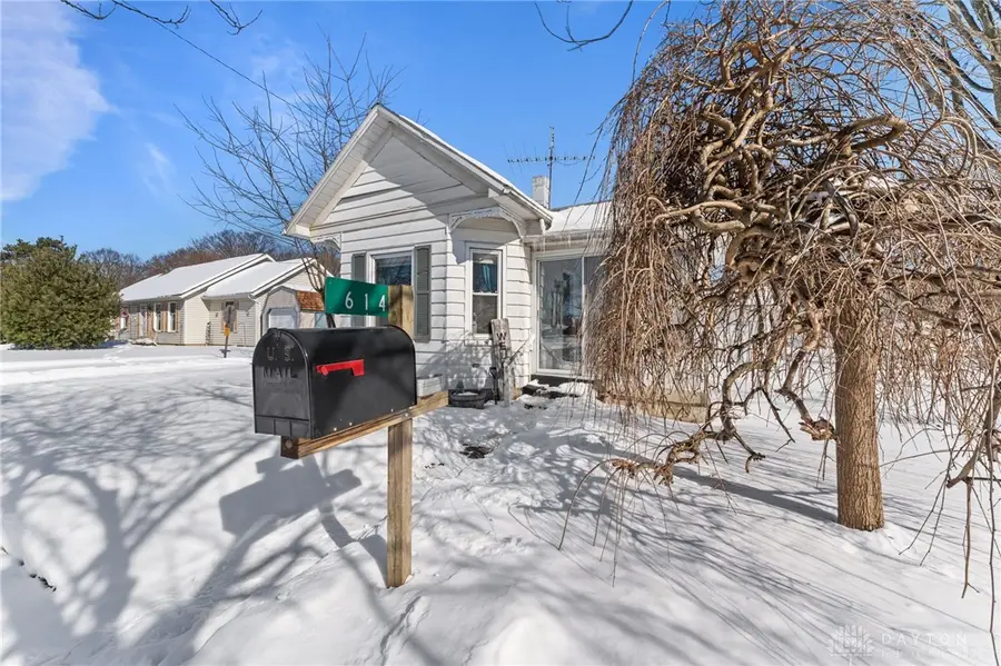 614 Lincoln Street, Eaton, OH 45320 - #3