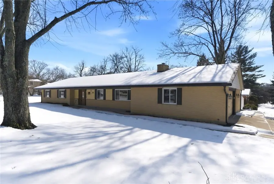 810 E Whipp Road, Dayton, OH 45459 - Image #2