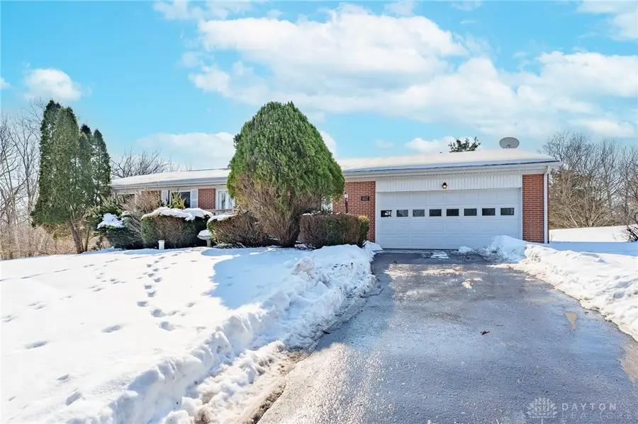 1817 E Spring Valley Paintersville Road, Xenia, OH 45385 - #3