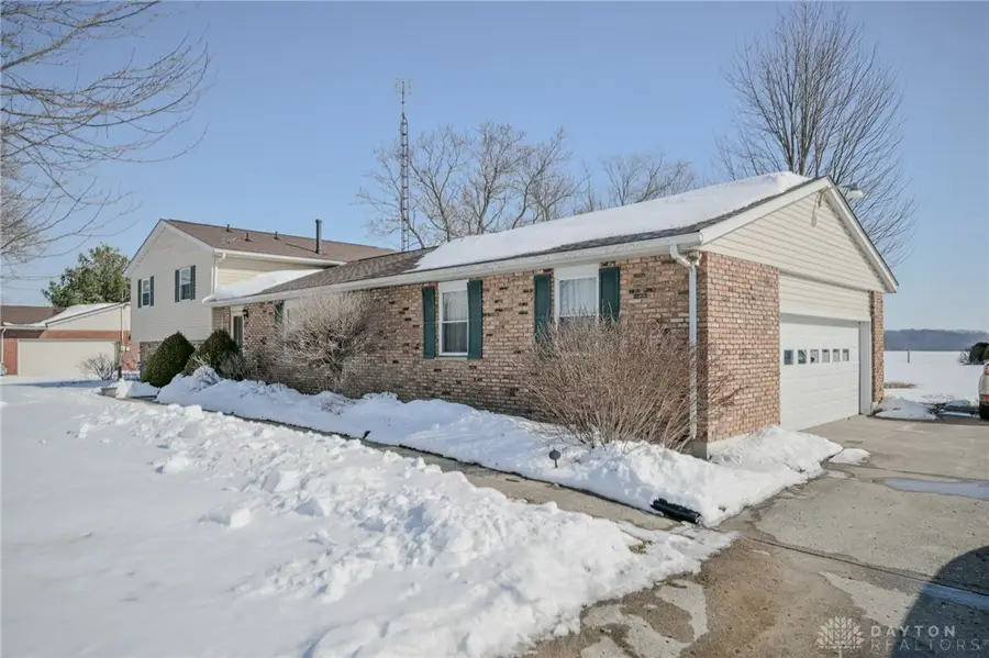 5670 Prairie Road, Springfield, OH 45502 - #2