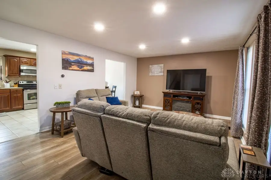 5943 Green Crest Drive, Fairfield Township, OH 45011 - #3