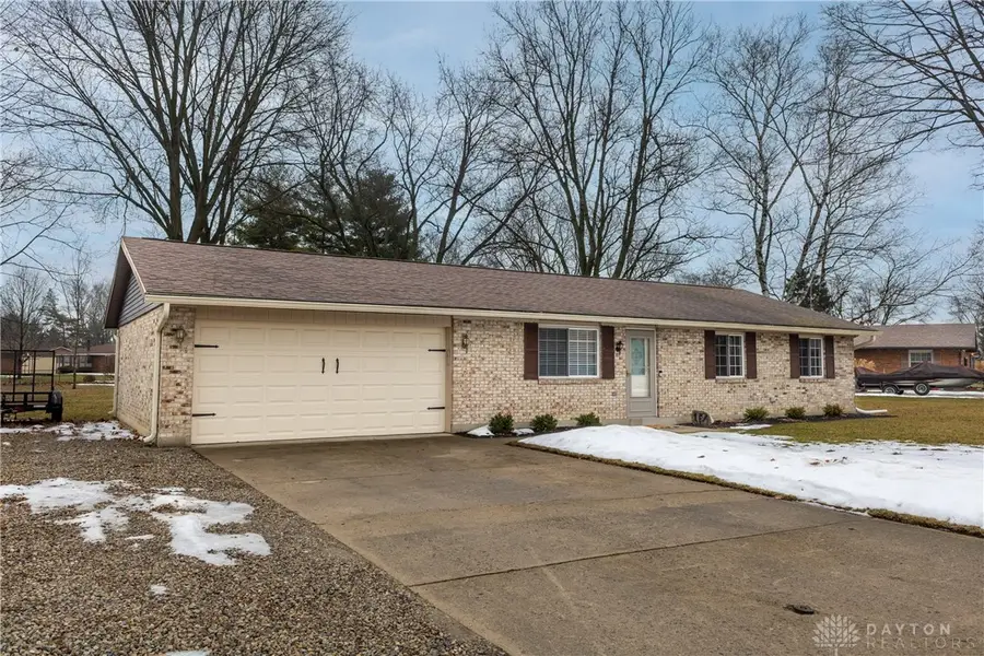 3135 Honeysuckle Drive, Troy, OH 45373 - #2