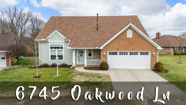 6745 Oakwood Lane, Dayton, OH 45424