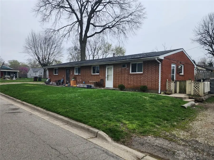 1853 Montgomery Avenue, Fairborn, OH 45324 - #3
